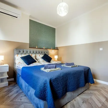 Apartment Nehru *