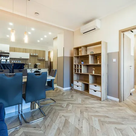 Nehru Budapest